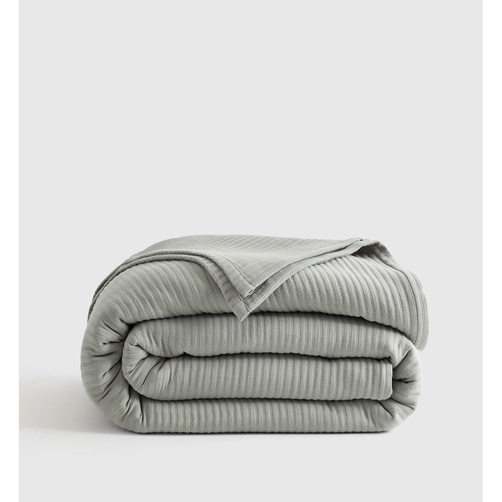 Quince NWOT Full/Queen Dried Sage Organic Cotton RIBBED Matelasse Coverlet ONLY